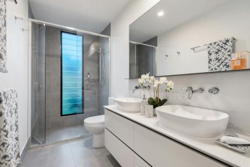 natural-stone-marble-tiles-bathroom-malaysia.jpg